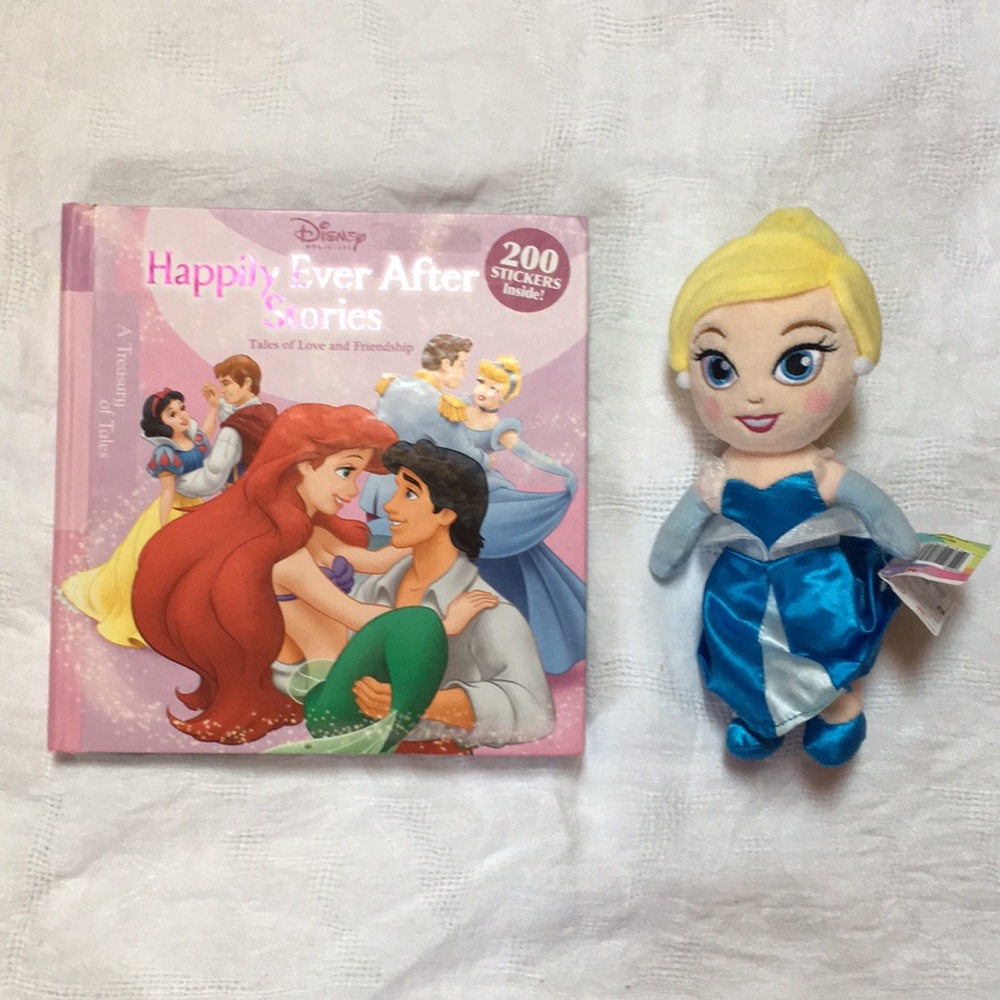 Disney Princess Bundle book & plush Cinderella